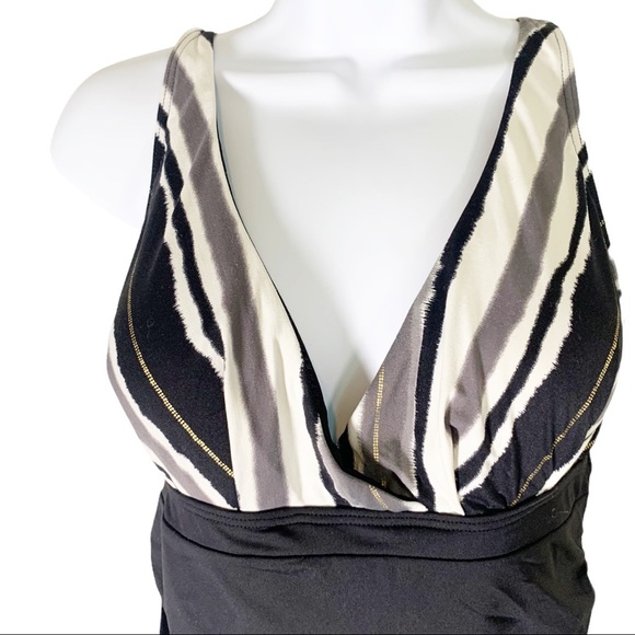 Nip Tuck 10 one piece swim suit Body Shaping. - Picture 3 of 5